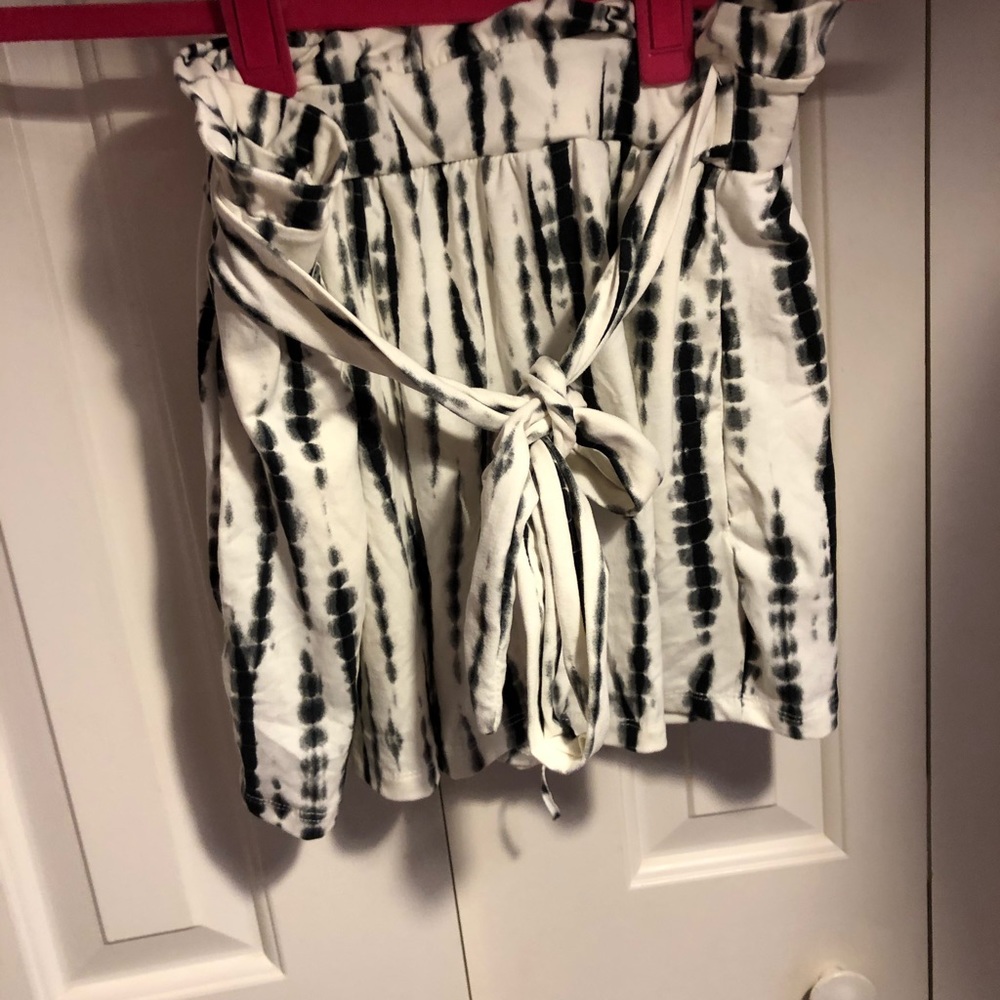 shosho paper bag shorts